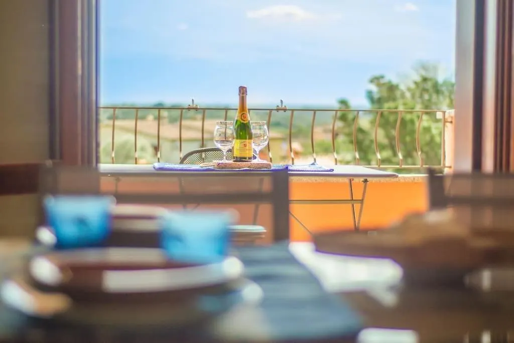 Domus De Sole -Sea View & 8 Minutes To San Teodoro Appartement Monte Petrosu