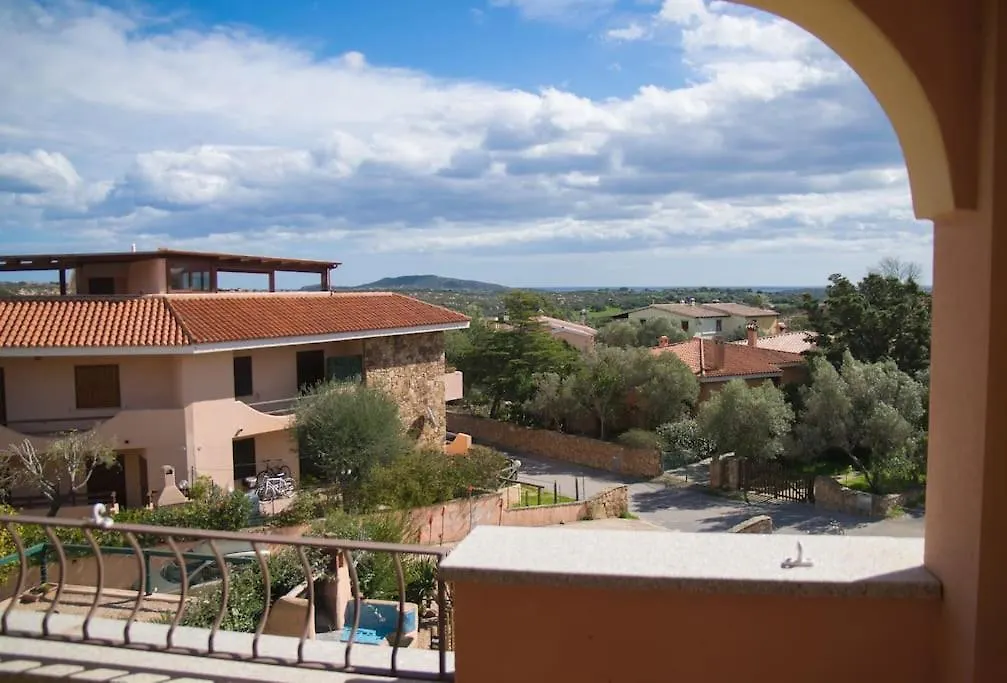 Domus De Sole -Sea View & 8 Minutes To San Teodoro Appartement Monte Petrosu